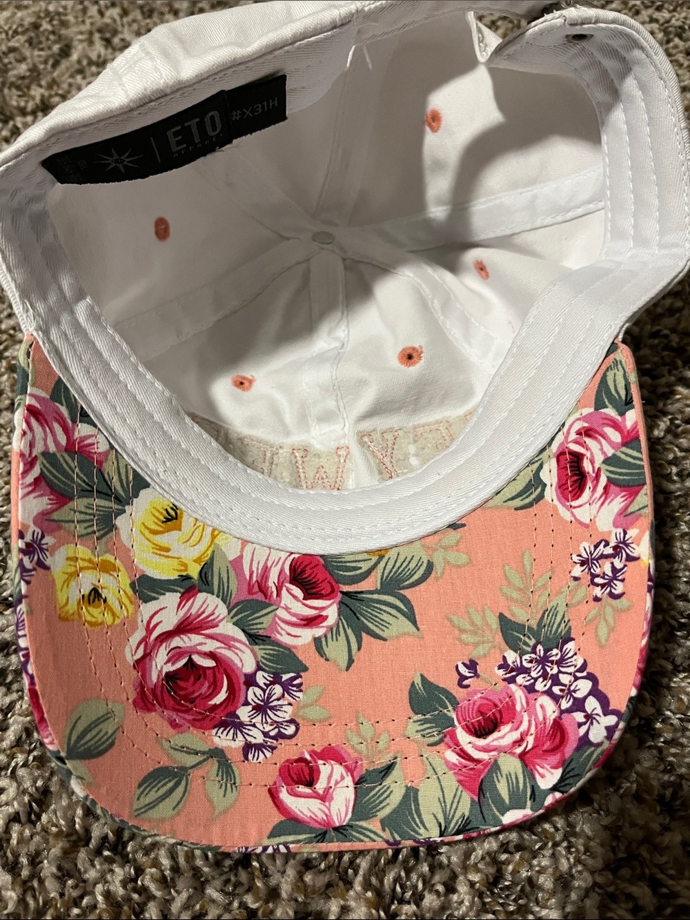 White and Coral Floral 'Key West' Women's Baseball Cap - Picture 3 of 7